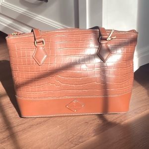 St John’s Bay Maple Westbrook top zip satchel. NWT